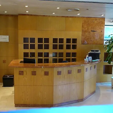 Hotel Montmelo 2*