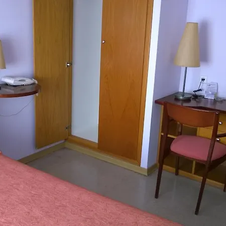 Hotel Montmelo Hotel 2*