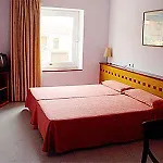 Hotel Montmelo 2*