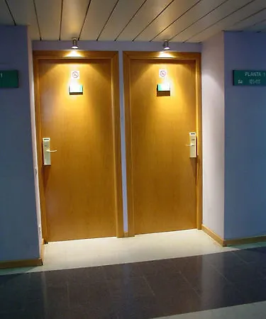 Hotel Montmelo 몽멜로