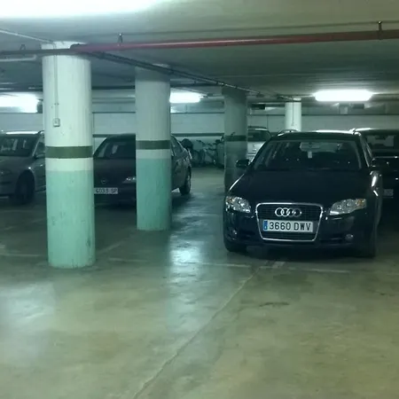 מלון Hotel Montmelo