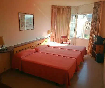 Hotel Montmelo 2* 몽멜로
